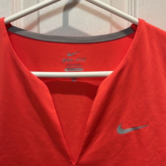 Nike Orange Drifit Top - Picture 3 of 8